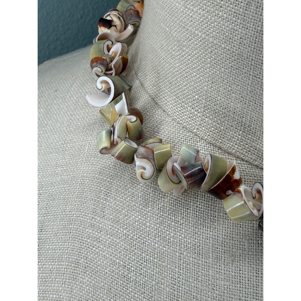 Vintage Hawaiian Cone Shell Necklace Neutral Sliced Spiral Boho Women OS - Picture 5 of 6